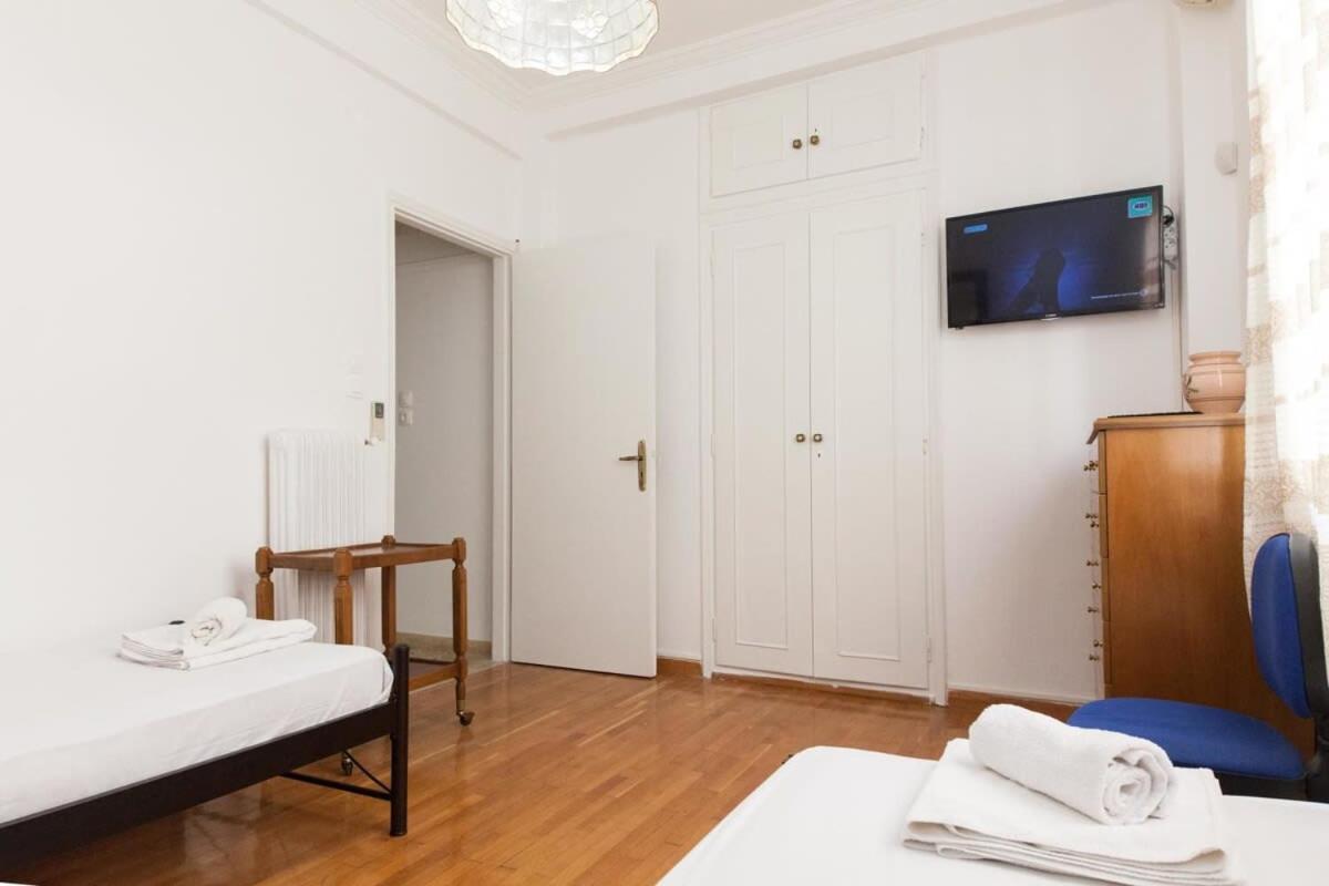 Charming Vintage 2Br Apartment With Balcony In Koukaki Aten Exteriör bild